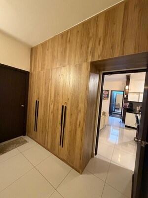 Room in 2.5 BHK Apartment at Puravankara Purva Zenium, Hosahalli – for Rent
