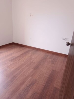 Room in 2 BHK Apartment at Shapoorji Pallonji Joyville Hadapsar Annexe, Hadapsar – for Rent