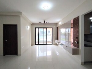 Room in 2 BHK Apartment at Purva Atmosphere, Thanisandra Main Road – for Rent