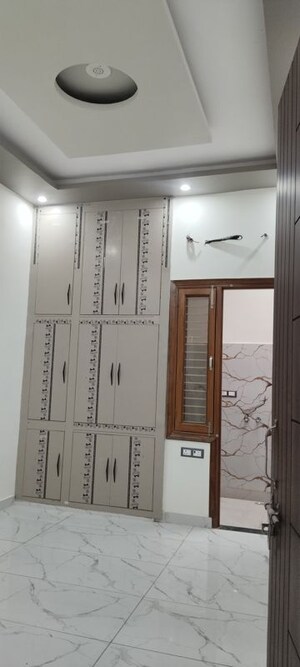 Room in 4 BHK Independent House at Meerut Cantt – for Sale