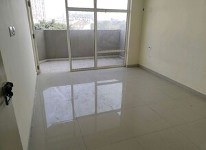 Room in 2 BHK Apartment at Pyramid Elite, Sector 86 – for Sale