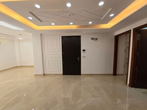 Room in 3 BHK Apartment at Fateh Nagar – for Sale