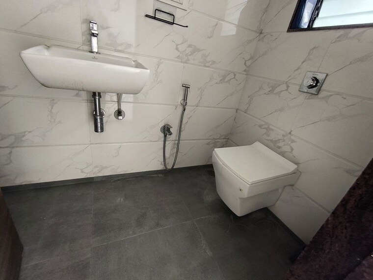 Bathroom, diamond-garden 1 Bedroom 465 Sq.Ft. Apartment In Chembur Mumbai 10567209