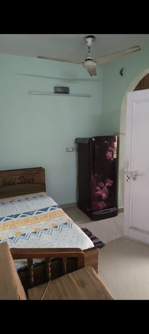 1 BHK Builder Floor For Rent in Vinoba Puri