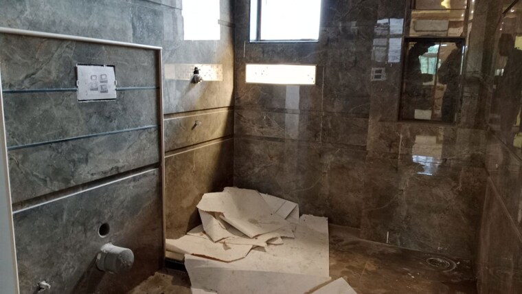 Bathroom, sector 10 4 Bedroom 2500 Sq.Ft. Builder Floor In Sector 10 Gurgaon 10567477