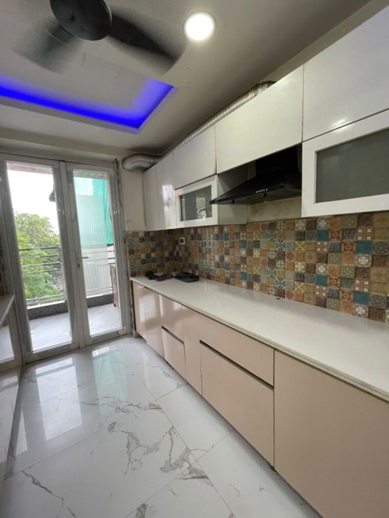 Kitchen, sector 4 3 Bedroom 2000 Sq.Ft. Builder Floor In Sector 4 Gurgaon 10567525