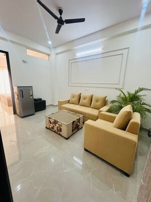 Living Room in 1 BHK Builder Floor at Sector 38 – for Rent