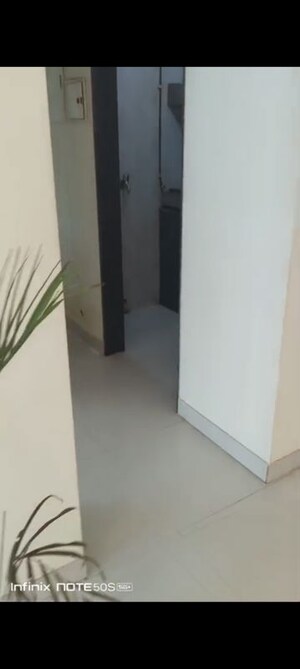 Room in 2 BHK Apartment at Veena Serenity, Chembur – for Rent