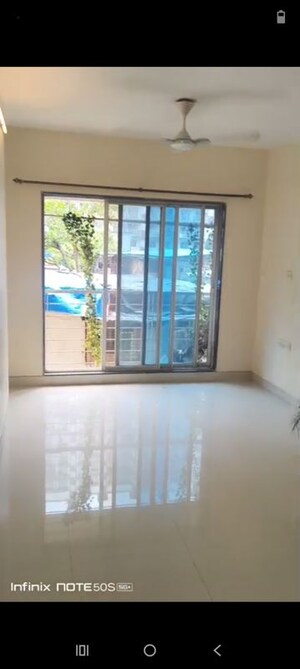 Room in 2 BHK Apartment at Veena Serenity, Chembur – for Rent