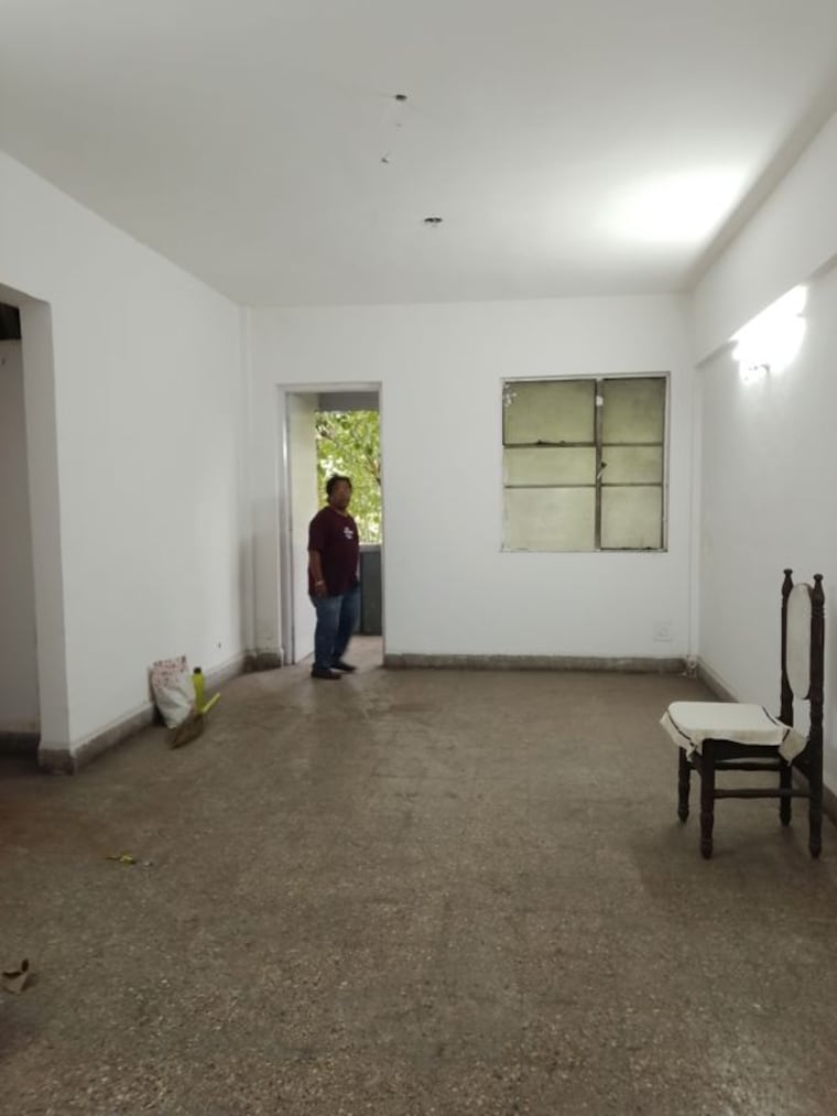  Parking, thackers-apartments  610 Sq.Ft. Apartment In Camp Pune 10567528