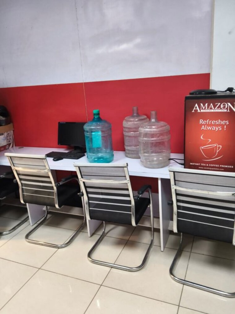 Team Area, vasundhara sector 2 Commercial Office Space 400 Sq.Ft. In Vasundhara Sector 2 Ghaziabad 10565844
