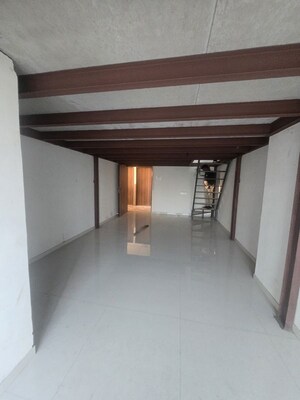 Room in  Office Space at Fortune Plaza Malad, Malad East – for Sale