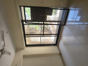 Furnished Amenities in 2 BHK Apartment at Bhoomi Midas, Kurla – for Rent