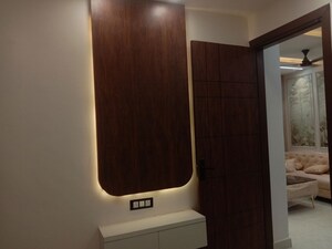 Furnished Amenities in 2 BHK Builder Floor at Mohan Garden – for Sale