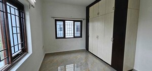 Room in 2 BHK Apartment at Jains Carlton Creek, Manikonda – for Rent
