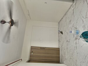 Room in 1 BHK Apartment at Nehru Nagar – for Rent