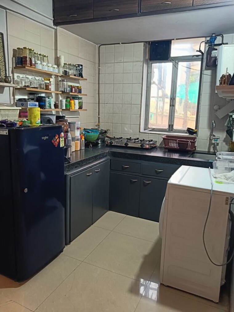 Kitchen, nutan-madhuban-apartment 1 Bedroom 500 Sq.Ft. Apartment In Worli Mumbai 10567645