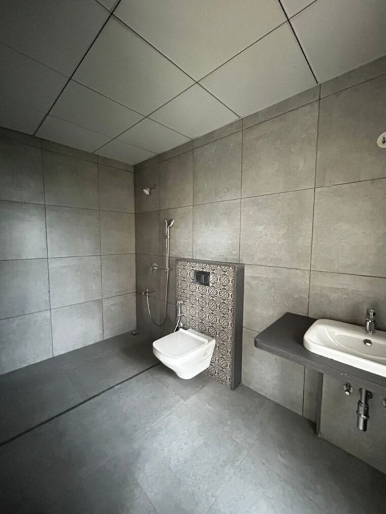 Bathroom, snn-clermont 4 Bedroom 5260 Sq.Ft. Apartment In Hebbal Bangalore 10567662