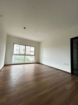 Room in 4 BHK Apartment at SNN Clermont, Hebbal – for Sale