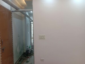 Furnished Amenities in 1 BHK Independent House at Mohan Garden – for Sale