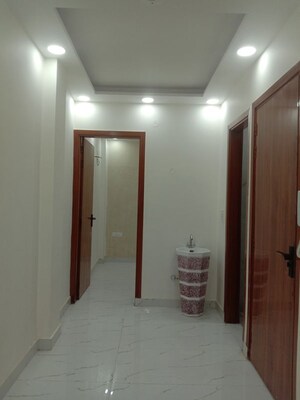 Room in 2 BHK Independent House at Dwarka Mor – for Sale