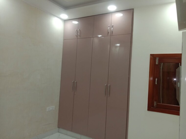 Room, dwarka mor 2 Bedroom 1053 Sq.Ft. Independent House In Dwarka Mor Delhi 10540615