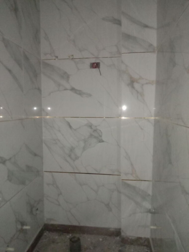 Bathroom, dwarka mor 2 Bedroom 60 Sq.Yd. Independent House In Dwarka Mor Delhi 10567639
