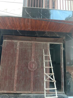 Furnished Amenities in 2 BHK Independent House at Dwarka Mor – for Sale