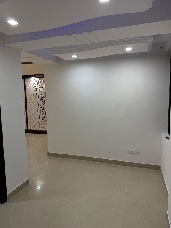 3 BHK + Servant Room 1942 Sq.Ft. Apartment in Conscient Heritage Max