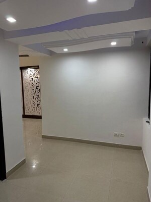 Room in 3.5 BHK Apartment at Emaar Imperial Gardens, Sector 102 – for Sale