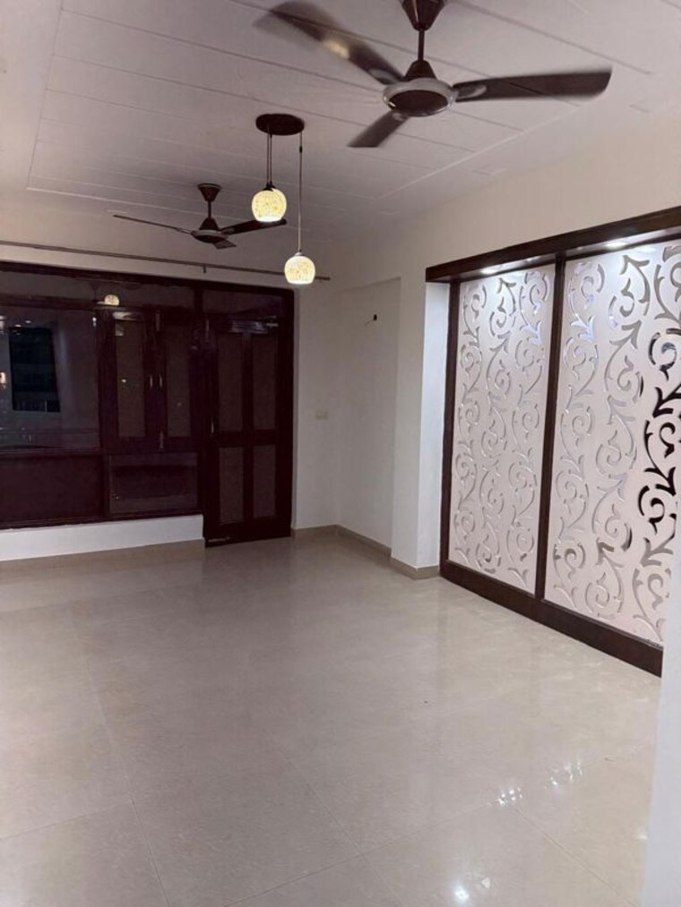 Room, emaar-imperial-gardens 3.5 Bedroom 2025 Sq.Ft. Apartment In Sector 102 Gurgaon 10567728