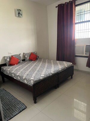 Bedroom in 3 BHK Builder Floor at Sector 50 – for Rent