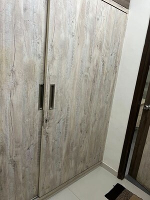 Building Lobby in 3 BHK Builder Floor at Sector 50 – for Rent