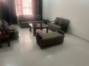 Living Room in 3 BHK Builder Floor at Sector 50 – for Rent