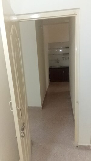  1 BHK Builder Floor at Mg Road – for Rent
