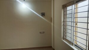 Room in 1 BHK Builder Floor at Ejipura – for Rent