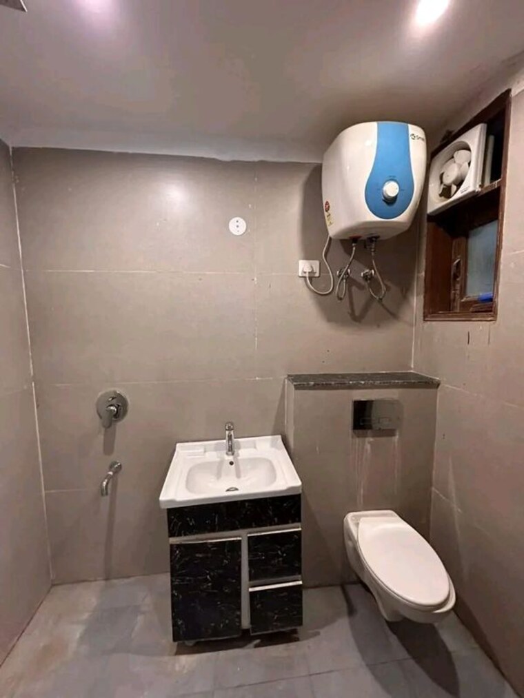 undefined, chattarpur 3 Bedroom 1400 Sq.Ft. Builder Floor In Chattarpur Delhi 10567775