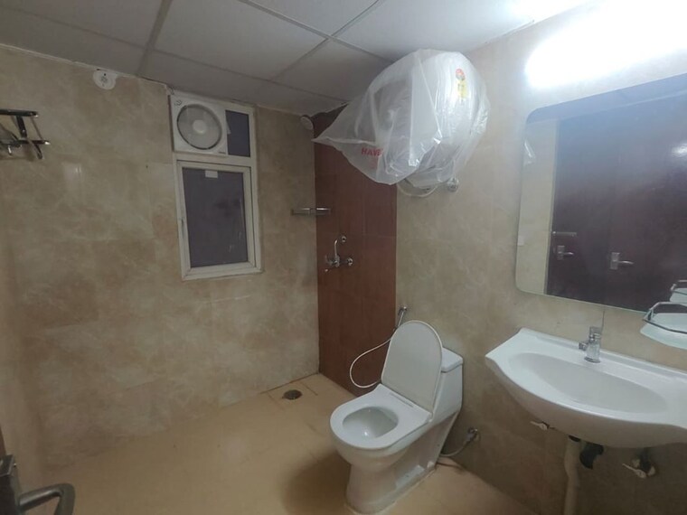Bathroom, godrej-woods 3 Bedroom 2088 Sq.Ft. Apartment In Sector 43 Noida 10567798