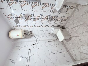 Team Area in 2 BHK Builder Floor at Khirki Extension – for Sale