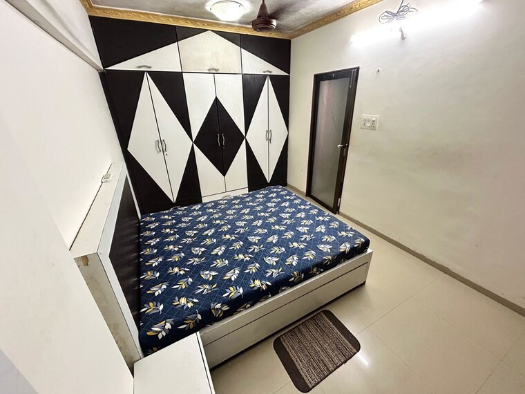 Team Area, lokhandwala complex 1 Bedroom 600 Sq.Ft. Apartment In Lokhandwala Complex Mumbai 10567807