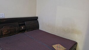 Bedroom in 2 BHK Builder Floor at Mayur Vihar 1 – for Rent