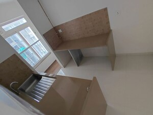 Furnished Amenities in 1 BHK Apartment at Kalpataru Vivant, Jogeshwari East – for Rent