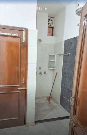 Bathroom in 3 BHK Builder Floor at Sector 44 – for Rent
