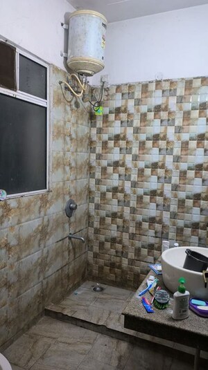 Bathroom in 2 BHK Builder Floor at Sector 4 – for Rent