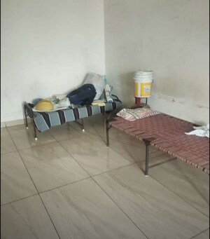 Living Room in 1 BHK Builder Floor at Sector 44 – for Rent