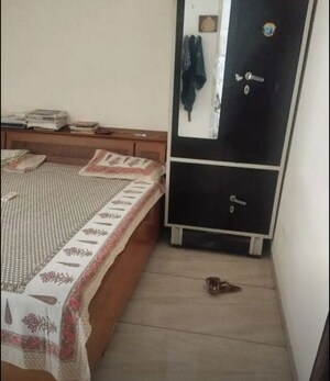 1 BHK Builder Floor For Rent in Sector 44