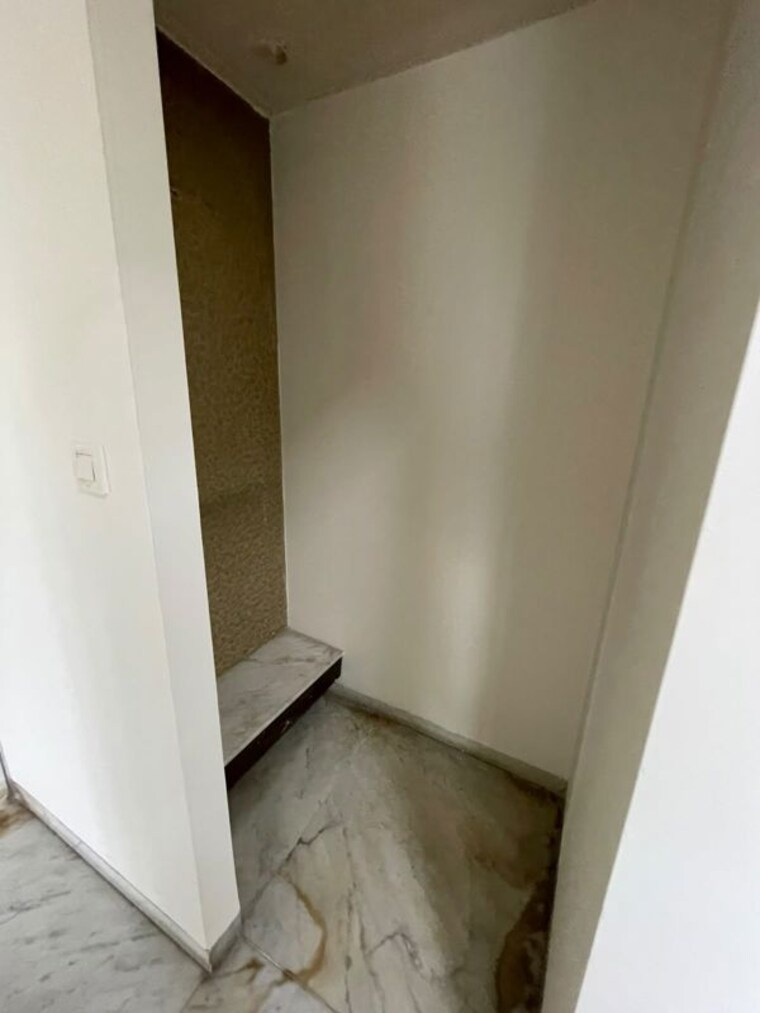 Bathroom, lodha-luxuria 3 Bedroom 1200 Sq.Ft. Apartment In Majiwada Thane 10567863