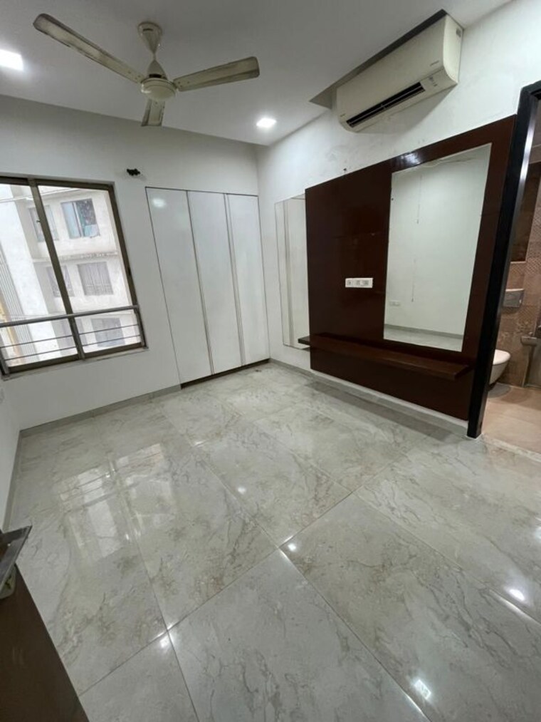 Room, lodha-luxuria 3 Bedroom 1200 Sq.Ft. Apartment In Majiwada Thane 10567863