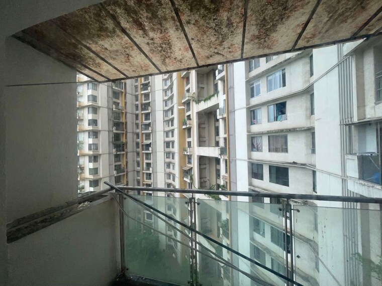 Balcony, lodha-luxuria 3 Bedroom 1200 Sq.Ft. Apartment In Majiwada Thane 10567863