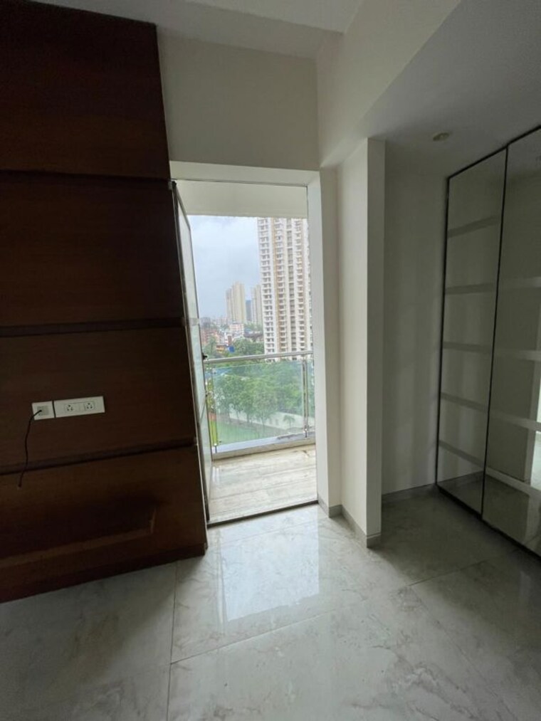 Room, lodha-luxuria 3 Bedroom 1200 Sq.Ft. Apartment In Majiwada Thane 10567863